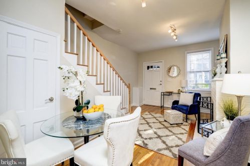 904 25th St, Washington DC 20037-2102 exterior