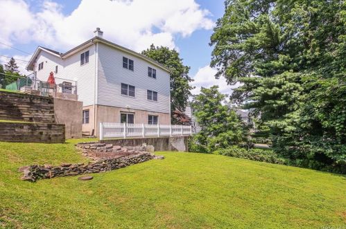 138 Woodside Ave, White Plains NY  10604-2040 exterior