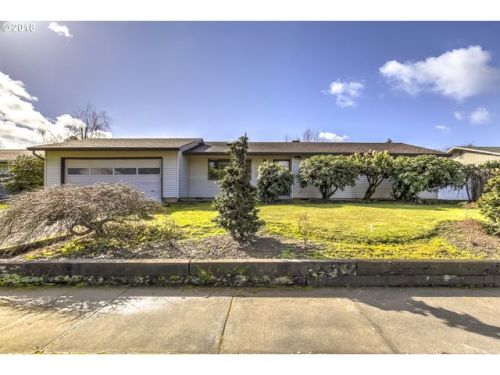 450 Darnielle St, Beaverton, OR 97124-2213