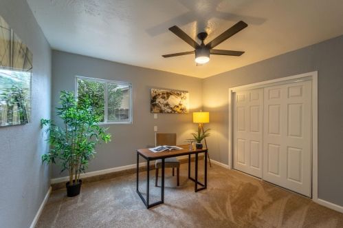 546 Libby Ln, Lathrop CA  95330-9545 exterior