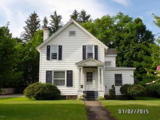 6 Father Jogues Pl, Ticonderoga, NY 12883-1408