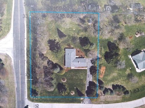 4094 Sunset Hill Rd, Hubertus, WI 53033-9473