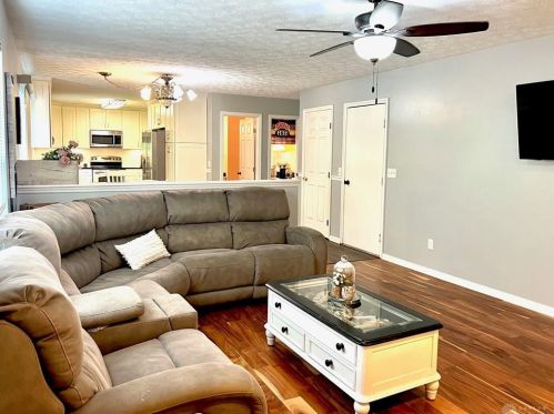 20 Clearview Ln, Franklin OH  45005-2390 exterior