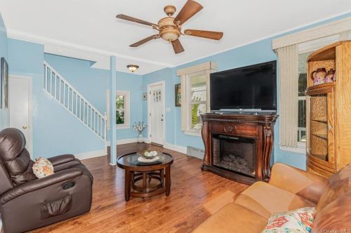 39 Cleveland St, White Plains NY  10606-1622 exterior