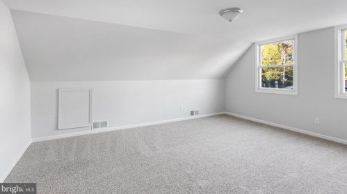 37 Holstone Ln, Willingboro NJ  08046-1817 exterior