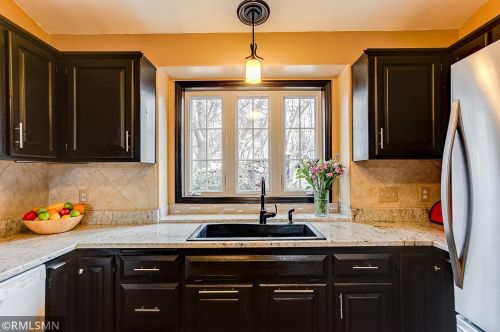 1010 County Rd D, Saint Paul MN 55126-3745 exterior