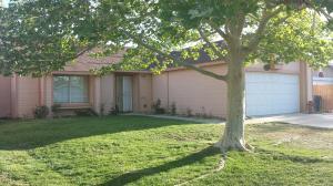 632 Trixis Ave, Lancaster, CA 93534-1578