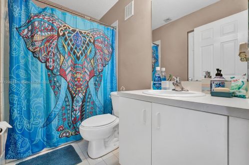 7970 20th St, Hollywood FL  33024-3667 exterior