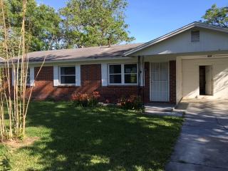 7415 Jade Dr, Jacksonville FL  32210-4700 exterior