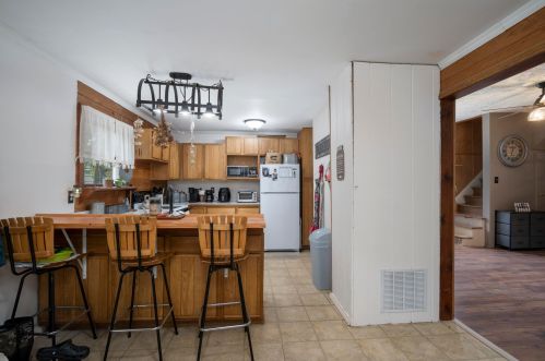 737 Leesburg Ave, Washington Ch OH  43160-1251 exterior