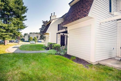 95 Little Oak Ln, Rocky Hill, CT 06067-1840
