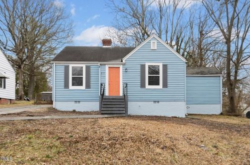 921 Graham St, Burlington NC  27217-6062 exterior