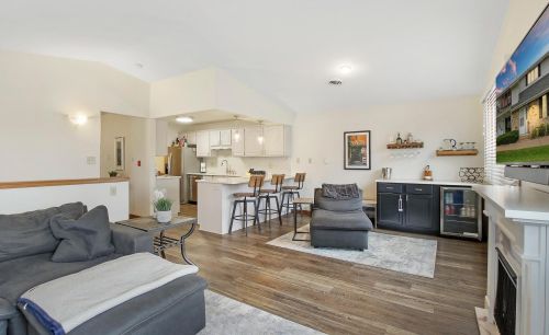 8610 30th Ave, Kenosha, WI 53142-5120