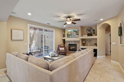 1238 River Pointe Dr, Lodi CA  95240-0564 exterior