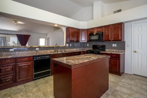 2064 Desert Palms Dr, Bullhead City AZ  86426-8803 exterior