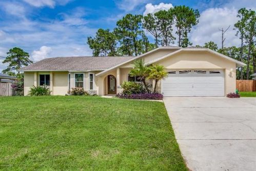 5710 Friendly St, Cocoa, FL 32927-2949
