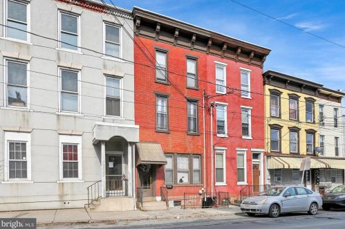 722 Market St, Primrose, PA 17901-2813