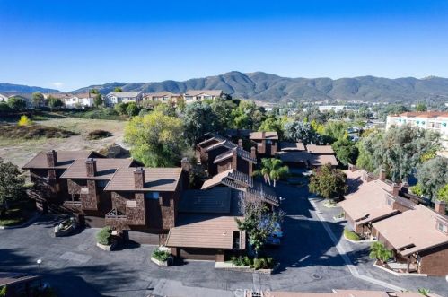 27833 Tierra Vista Rd, Temecula CA  92592-3078 exterior