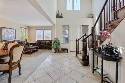 2073 Wyndham Way, Lodi CA  95242-4807 exterior