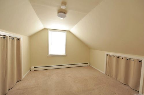 16 Forest Ave, Crotonville NY  10562-3624 exterior