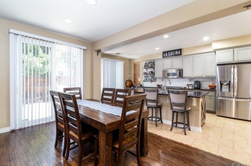 27404 Lock Haven Ct, Temecula CA  92591-4423 exterior