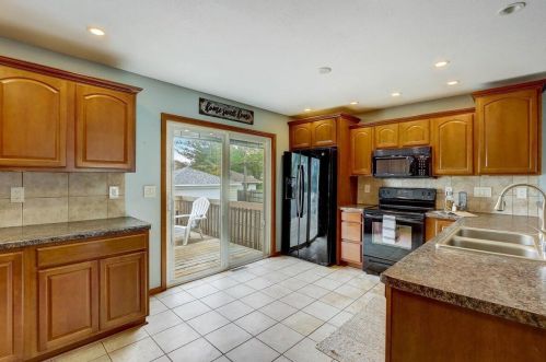 1022 121, Milwaukee WI 53226-3309 exterior