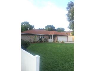 935 Ariana St, Lakeland, FL 33803-1915