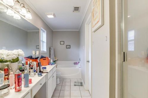 4561 Wheatland Dr, Fort Worth TX  76179-5082 exterior