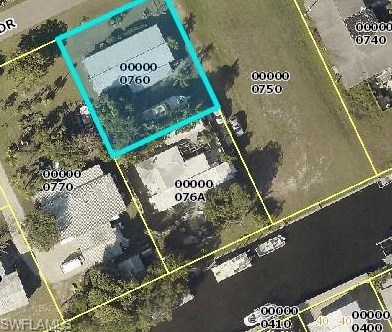 4985 Sandpiper Dr, Saint James City, FL 33956-2835