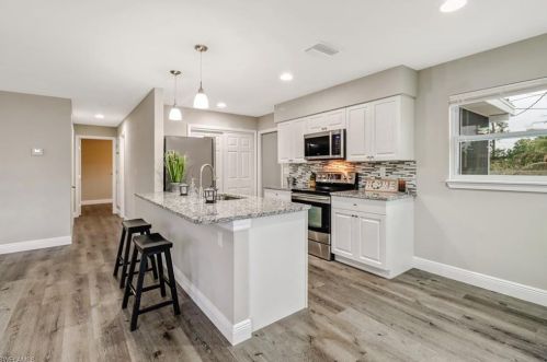 1100 Navajo Ave, Lehigh Acres, FL 33936-7116