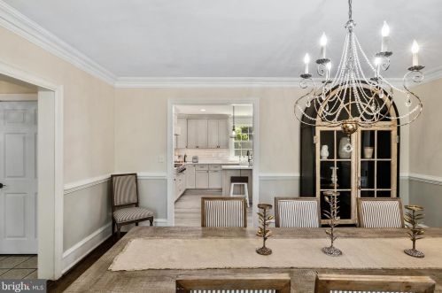 801 Thomas Ave, Riverton NJ  08077-1030 exterior