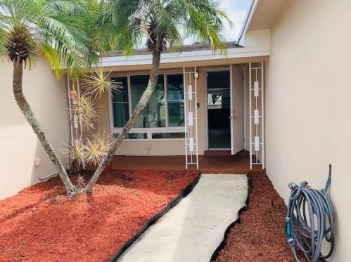 2011 49th Ave, Hollywood, FL 33021-4007