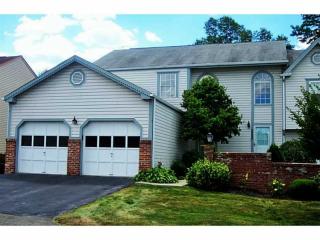 1172 Valleyview Dr, Lawrence, PA 15055-1024