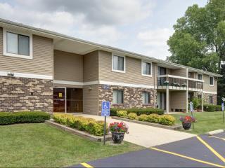 6600 Sidney Pl, Milwaukee WI  53209-3249 exterior