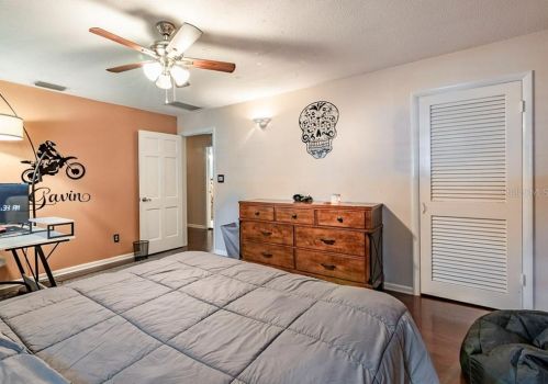 32009 Harris Rd, Tavares FL  32778-4643 exterior