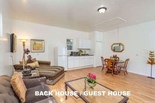 14639 Albers St, Van Nuys CA 91411-3713 exterior