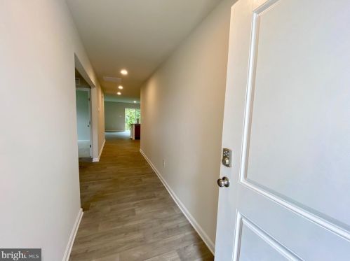 146 Pond View Ln, Seaford, DE 19973-7600
