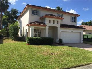 15438 151st St, Miami, FL 33196-6202