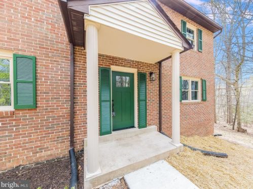 8797 Doug Dr, Nokesville VA  20181-3217 exterior