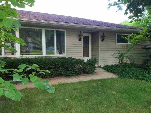 637 Odell St, Madison, WI 53711-1456