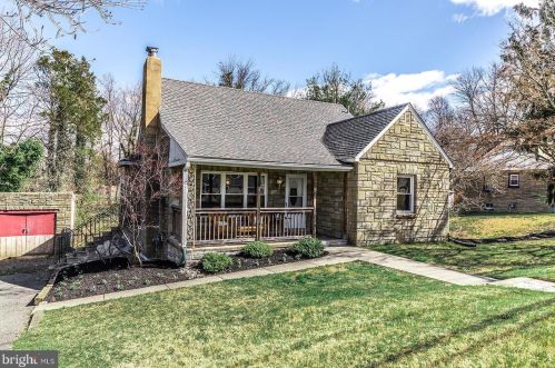 35 Elm Ave, West Deptford, NJ 08097