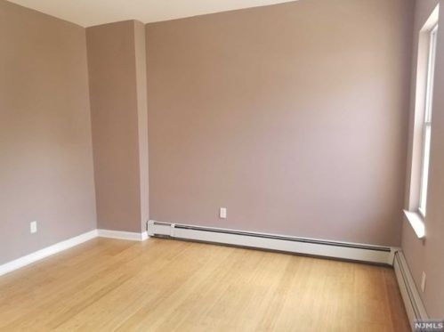 30 Grace St, Irvington NJ  07111-3506 exterior