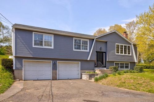 270 Maiden Ln, Durham, CT 06422-1813