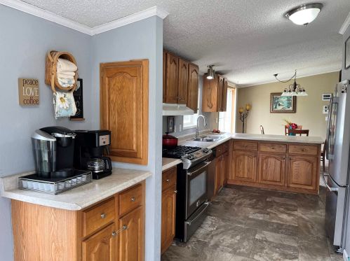 3613 Haines Rd, Duluth MN 55811-3733 exterior