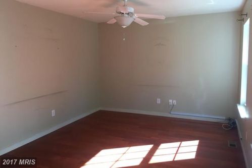 2136 Ridge Rd, Bybee, VA 22963-4005