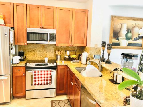 8031 Bellagio Ln, Boynton Beach FL  33472-2743 exterior