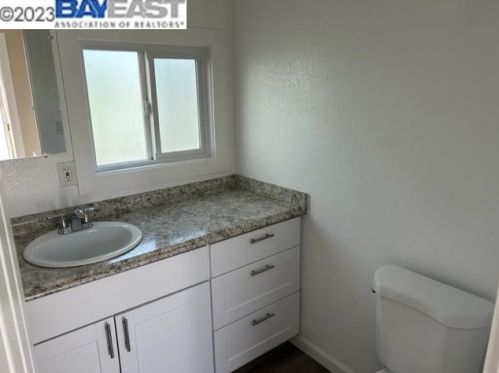 208 2nd Ave, Pacifica CA  94044-2202 exterior