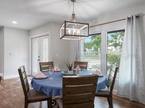 773 Holly Ct, Marco Island FL  34145-1915 exterior