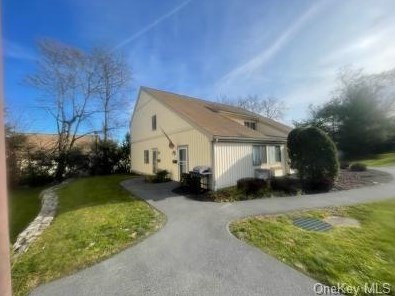17 Cromwell Pl, Mohegan Lake, NY 10547-1134