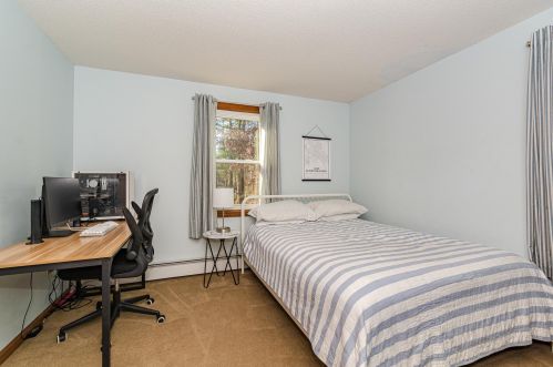 30 Porcupine Cir, Salem NH  03079-2868 exterior